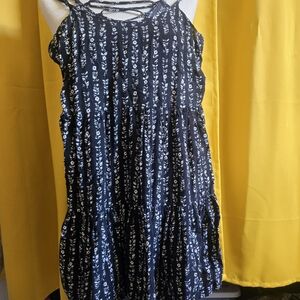 Mudd Black and White Floral Top